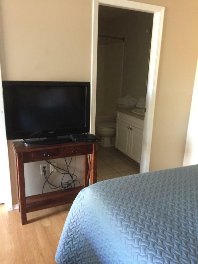 Kacee'S Northern Suites Fort Nelson Dış mekan fotoğraf